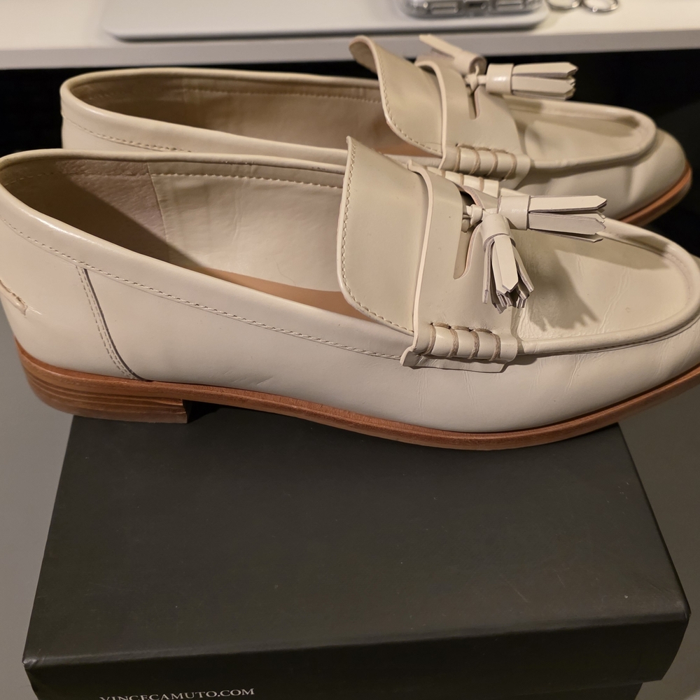 Vince Camuto Women's Swan Chiamry Block Heel Loafer Flat Shoes Size 8M